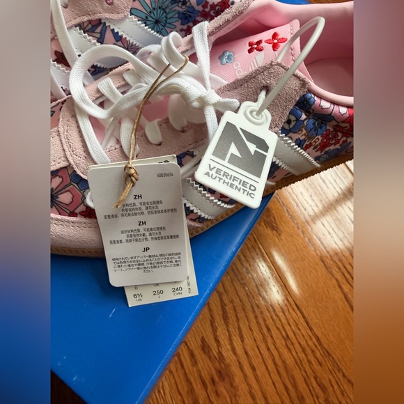 adidas Pink Floral Lace-Up Sneakers - Picture 3 of 9